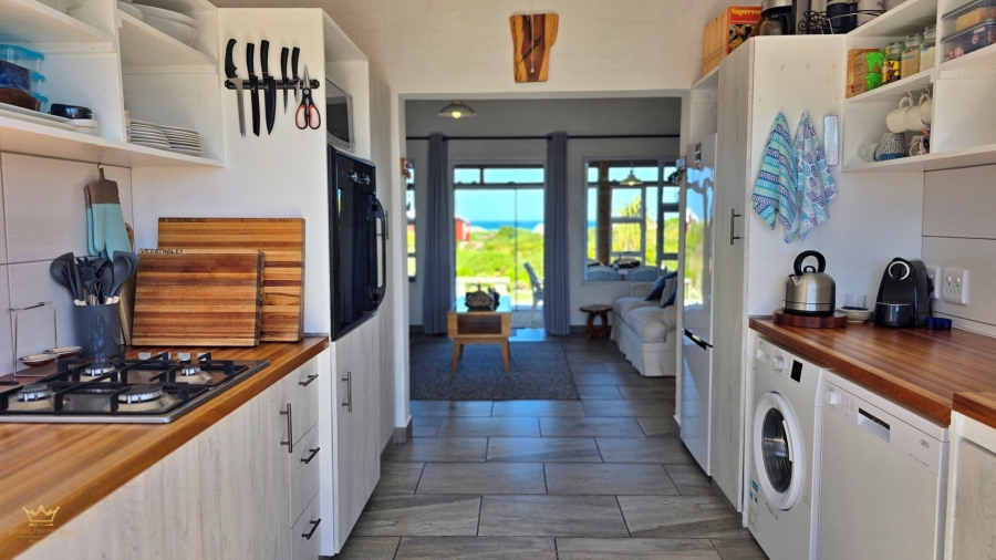 2 Bedroom Property for Sale in Pearly Beach Western Cape